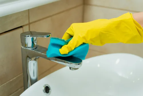 10 Bathroom Cleaning Hacks