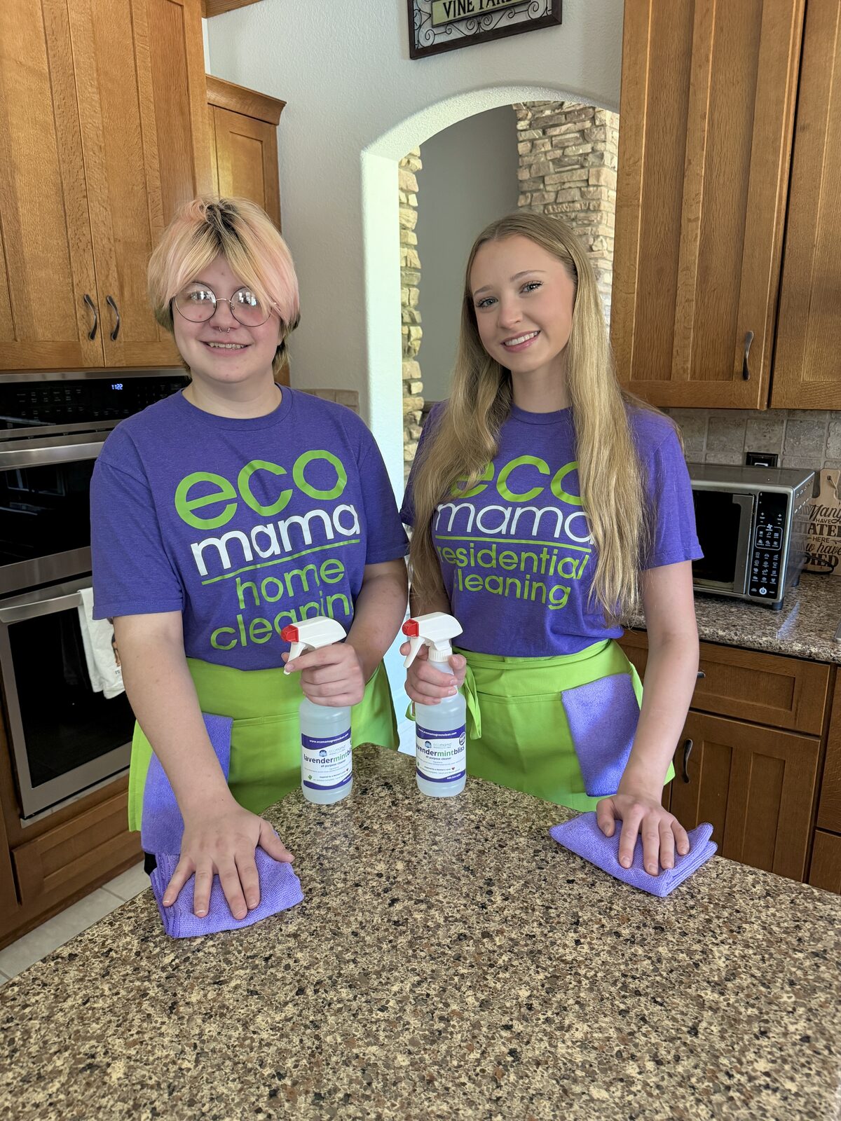 Eco Mama team cleaning a Glendale home kitchen with eco-friendly products